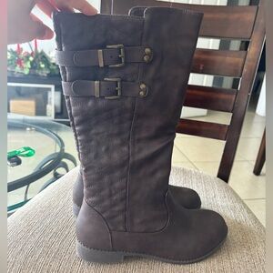 NWOT Roebuck and Co boots